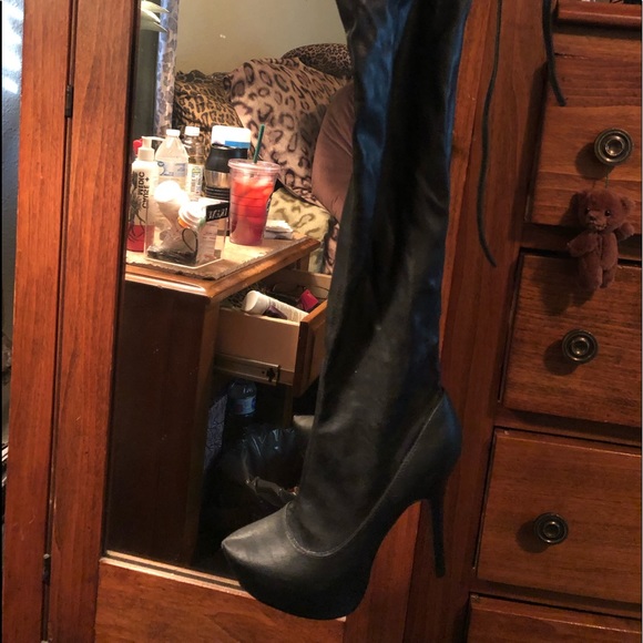 Boots - Picture 2 of 2